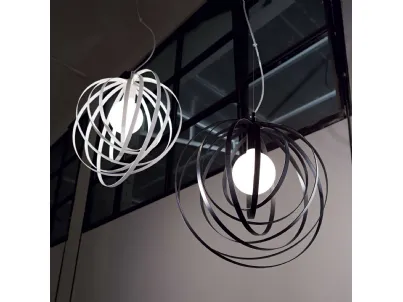 Lampada a sospensione Disco con elementi decorativi circolari rotanti e posizionabili a piacere in metallo verniciato bianco o nero opaco di Ideal Lux