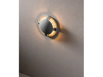 Lampada da parete da esterno resistente a spruzzi d’acqua, polvere e agenti atmosferici Elmo in alluminio pressofuso con luce a LED di F_A_N_ Europe