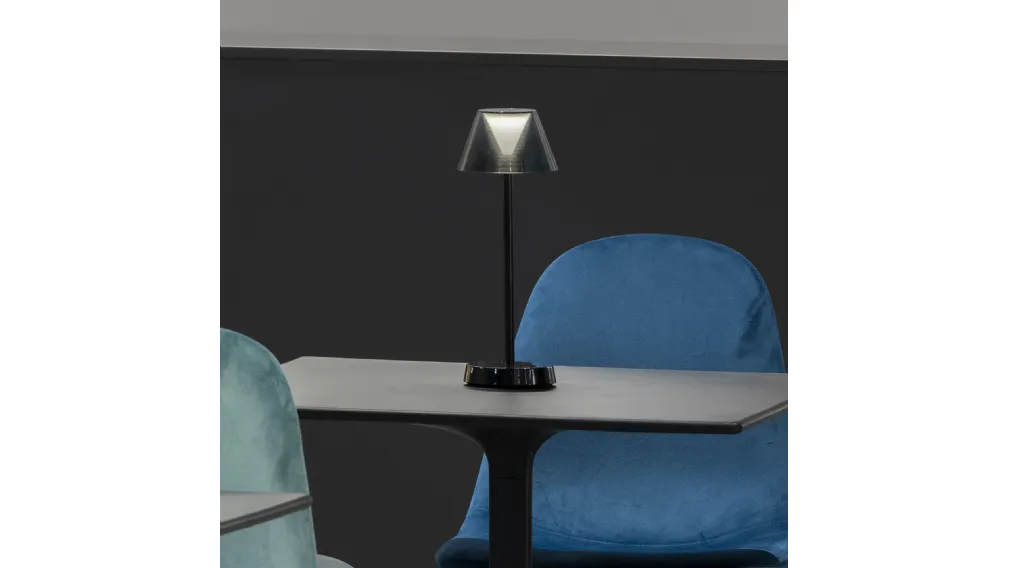 Lampada da tavolo Lolita da esterno ricaricabile senza filo di Ideal Lux