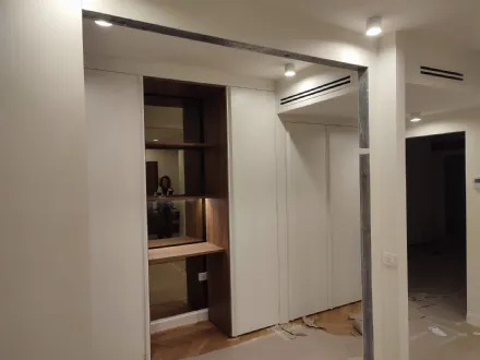 L'Arte del Su Misura: Integrare Funzionalità e Design in un Armadio Evoluto a Latina