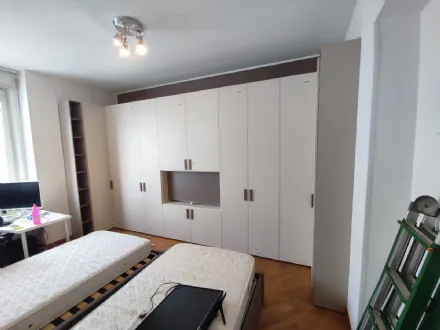 Armadio su Misura Sotto Trave: L’Eccellenza Sartoriale di VivaCasa a Nettuno