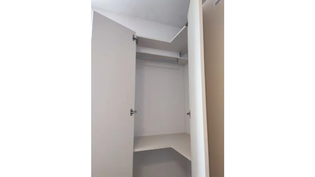 Armadio su Misura Sotto Trave: L’Eccellenza Sartoriale di VivaCasa a Nettuno