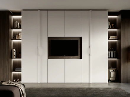 Armadio Soffio in laccato bianco opaco e noce moro di Imab