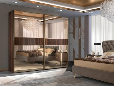 Armadio Malibu con ante in vetro con inserti in legno Makassar di Mobil Più