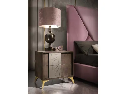 Comodino finitura effetto pelle con inserto a specchio satinato bronzo Grazia di Mobil Più