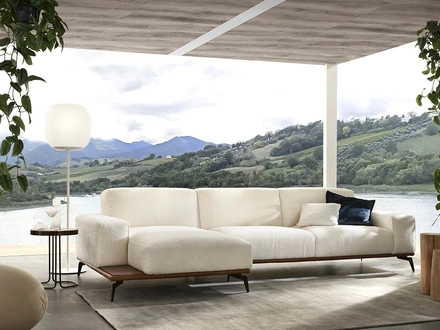 Divano in tessuto imbottito Alfred di Delta Salotti