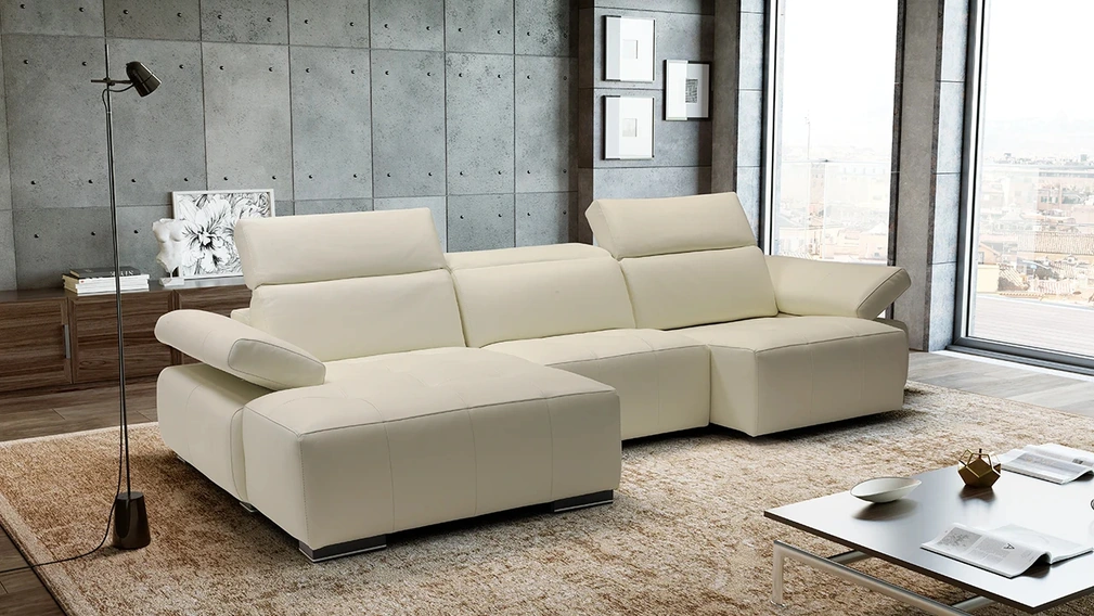 Divano con penisola Breton di Delta Salotti