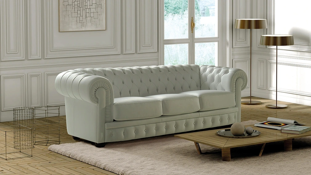 Divano classico Chester di Delta Salotti