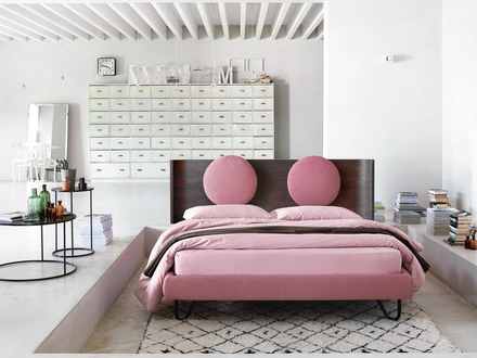 Letto Hugh One con testiera in Noce di Noctis