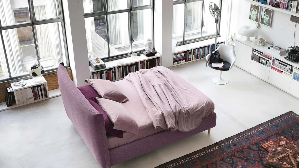 Letto moderno in tessuto imbottito Osaka di Noctis