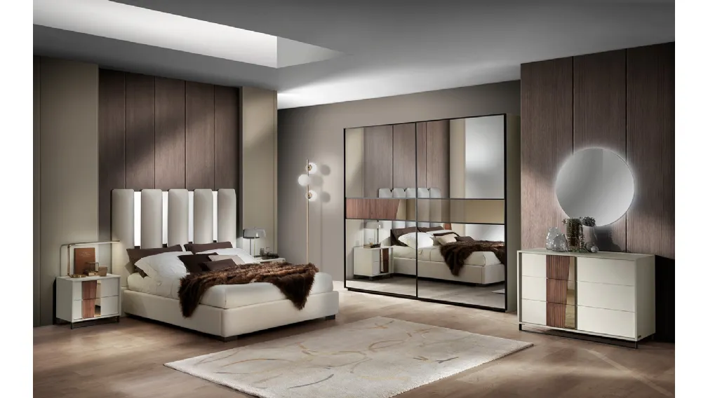 Letto Fantasy Luxury con testiera in ecopelle e specchio molato di Mobil Più