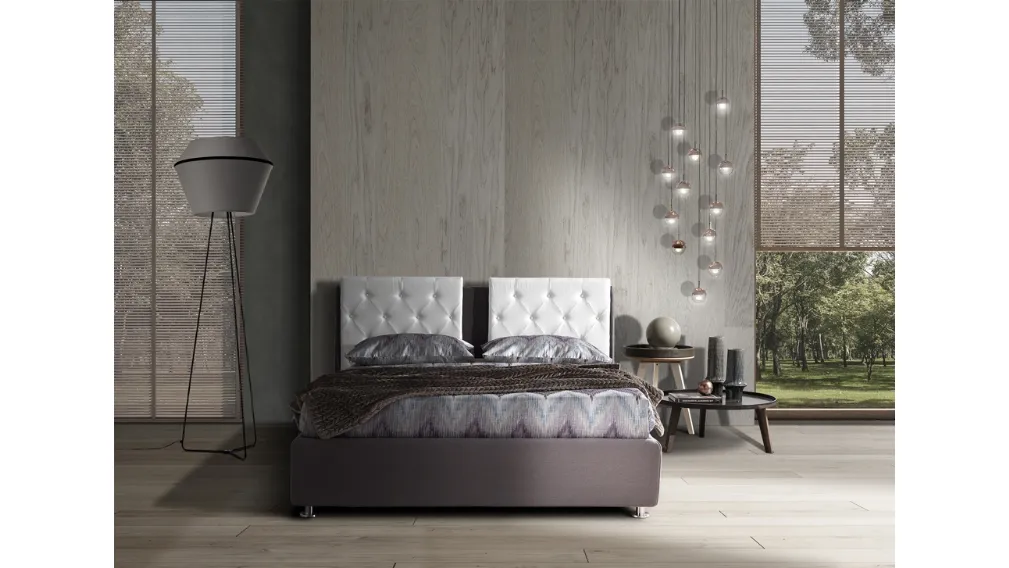 Letto in tessuto con testiera formata da 2 pannelli lavorazione capitonnè Zenith di Artigianaletti