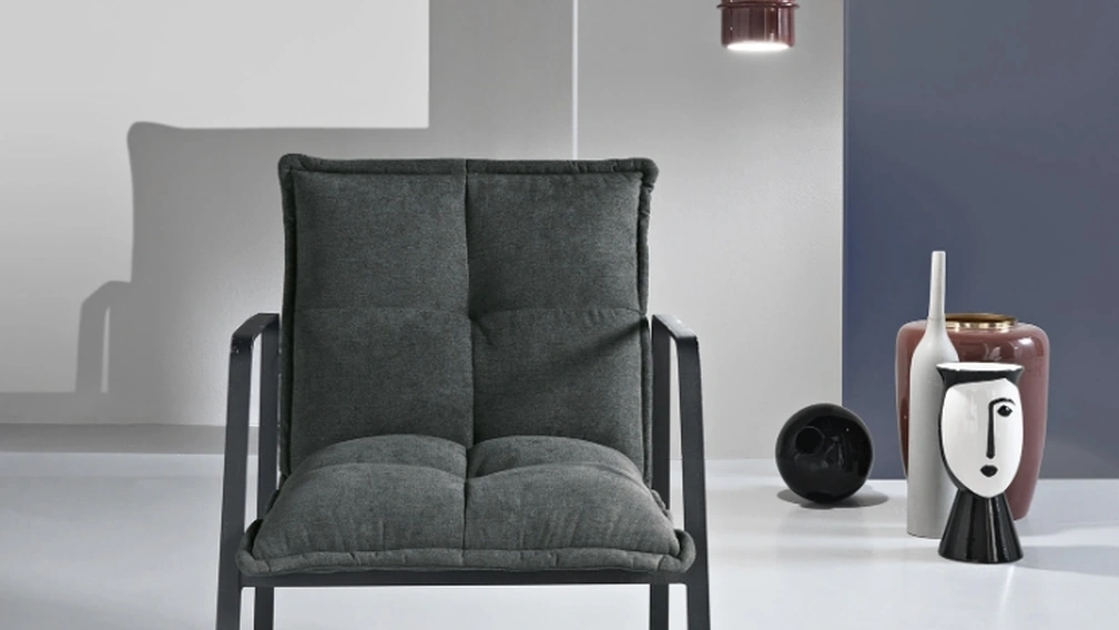 Poltroncina Fabia di Ikone Casa
