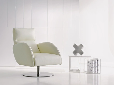 Poltrona in pelle  Just di Delta Salotti