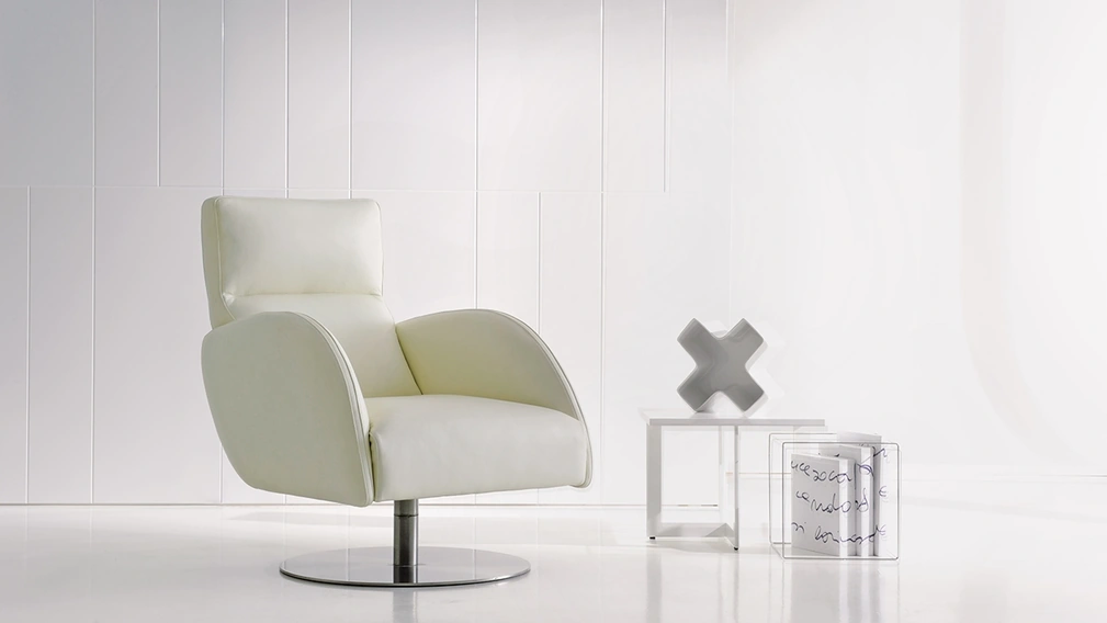 Poltrona in pelle  Just di Delta Salotti