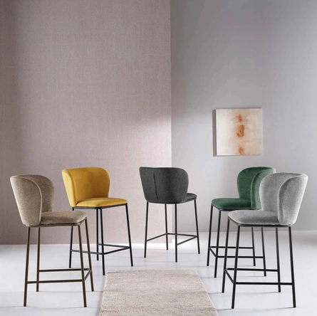 Sgabello Evissa in tessuto imbottito di Capodarte