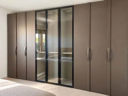 Come Arredare un Attico a Latina: Eleganza Modern Luxe tra Zona Notte e Living