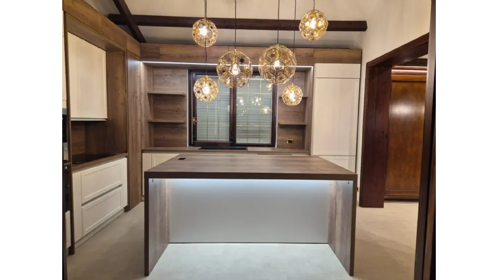 L’Arte della Cucina su Misura: Eleganza e Funzionalità nelle Ville di Latina