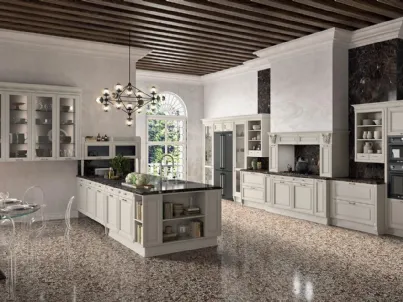 Cucina Classica con isola Elite Pegaso 01 in laccato opaco Creta di Astra