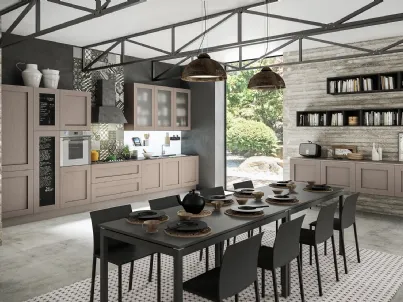 Cucina Classica lineare Licia in Rovere Visone e Vetro Bianco Opaco di Aran