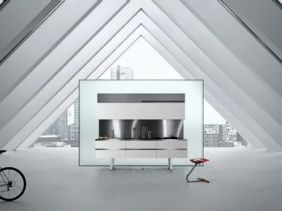 Cucina Design lineare Sipario in Fenix Bianco Alaska e Acciaio inox di Aran
