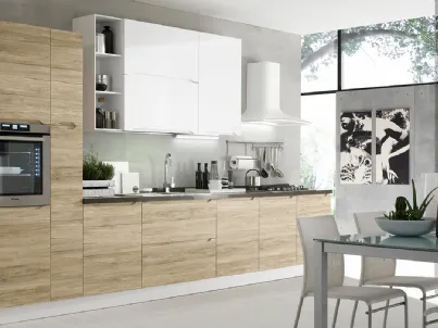 Cucina Moderna lineare Carima Rovere tavolato e Bianco lucido di Evo Cucine