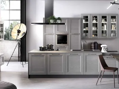 Cucina Moderna con isola Gea in Frassino finitura Grigio Fumo di Evo Cucine