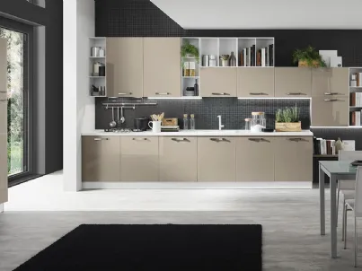 Cucina Moderna ad angolo Korinna in melaminico finitura Tortora lucido di Evo Cucine