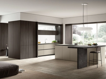 Cucina Moderna con isola Lungomare Plus 08 in laccato e legno di Colombini Casa Artec