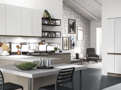 Cucina Moderna con penisola Maia in melaminico finitura Argento e Fango opaco di Evo Cucine