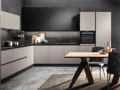 Cucina su misura Eos in Glass Visone opaco e Glass Nero opaco di Evo Cucine