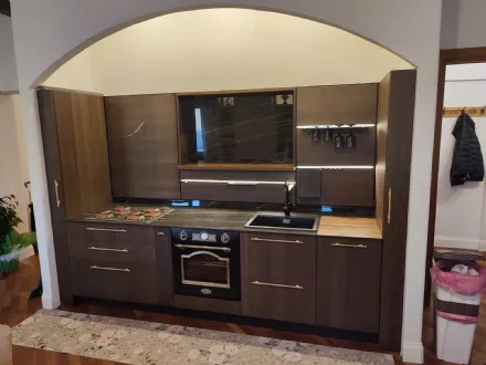 Eleganza su Misura: Falegnameria e Design in un Appartamento nel centro storico di Latina