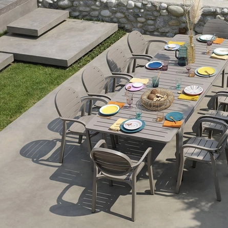 Tavolo per esterni in polipropilene con gambe in alluminio Alloro Extensible di Nardi