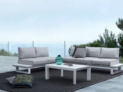 Divano da giardino con tavolino modello Konnor di Bizzotto