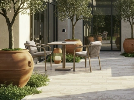 Sedia Kalimera in alluminio effetto legno di Bizzotto