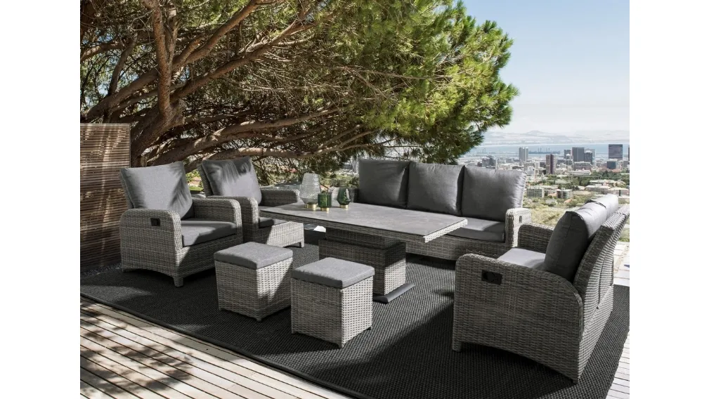 Tavolo da giardino Kent con base in fibra sintetica e top vetro ceramica di Bizzotto