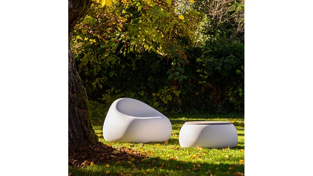 Poltrona di design Stone-P in polipropilene bianco di La Seggiola