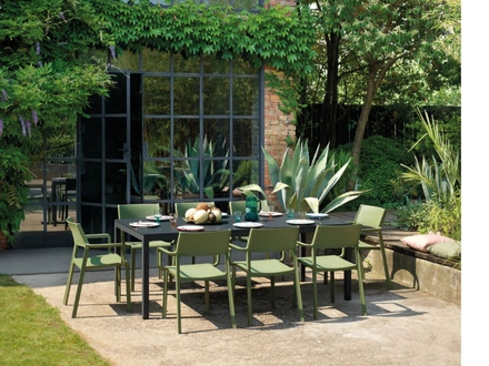 Sedia per esterni impilabile con braccioli Trill Armchair di Nardi